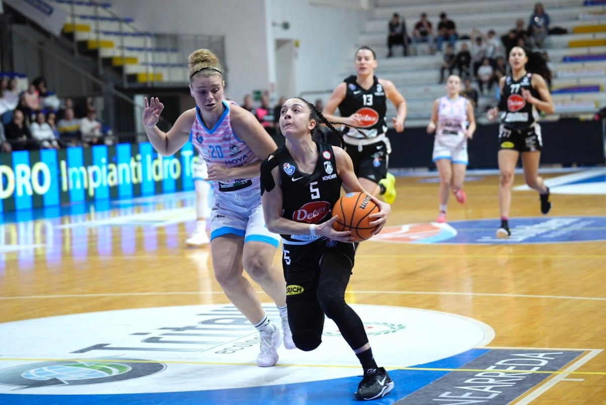 Contro Udine si ferma la corsa delle Panthers Roseto, dopo 12 vittorie consecutive